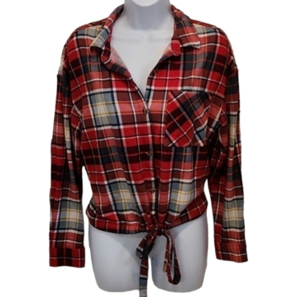 No Boundaries Cropped Flannel Button Up